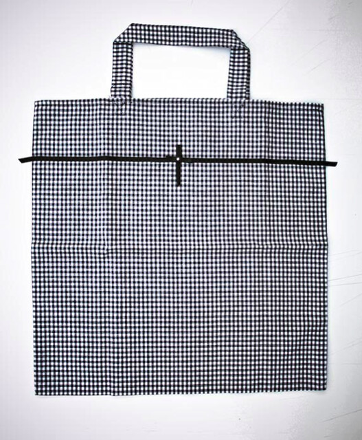 Pic-nic Tote | Tote Bag made of b/w cotton. Squared, 40x40 c… | Flickr