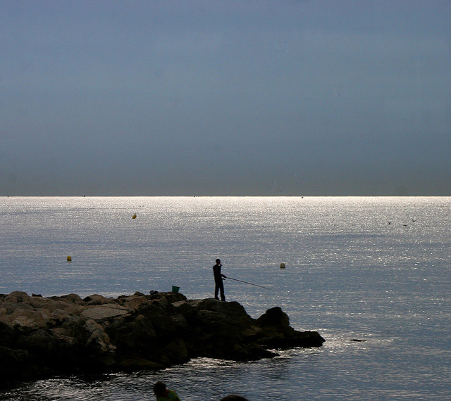fishing at dawn - Cannes