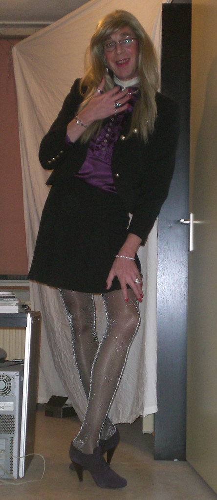 Shiny opaque tights
