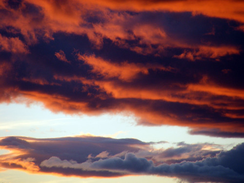 Upside down clouds by im_thinking_outloud, These clouds looked so neat and after I took the picture I thought it looked upside down. We had som