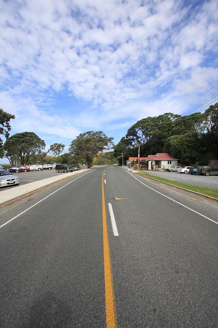 Waipu Cove road