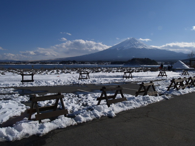 Mt. Fuji seen from Kawaguchi Lake01