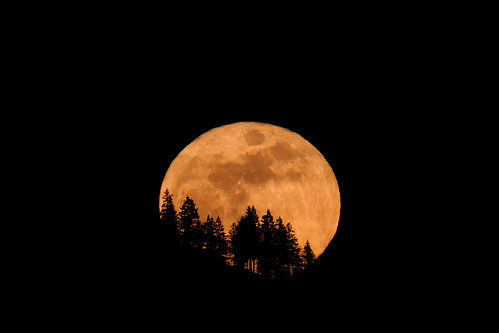 Moonrise from Eugene by Oregon Hiker