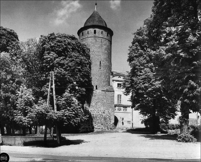 Świdwin - baszta zamku krzyżackiego, Schivelbein - Schlossturm.