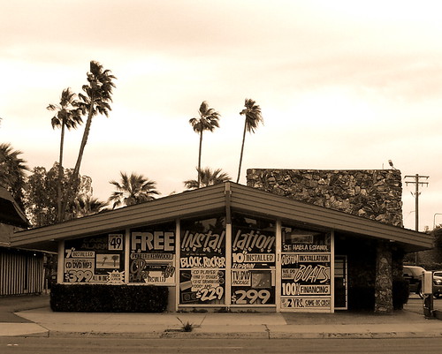 Retro Building | by The other JAVA1888