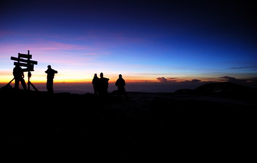 africa kilimanjaro sunrise tanzania uhuru kili asle uhurupeak elevation55006000m altitude5895m summituhurupeak mountainmtkilimanjaro