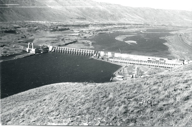 The John Day Dam on the Columbia River, seen from the Oregon (USA) side, 1966