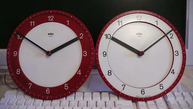 red braun clocks