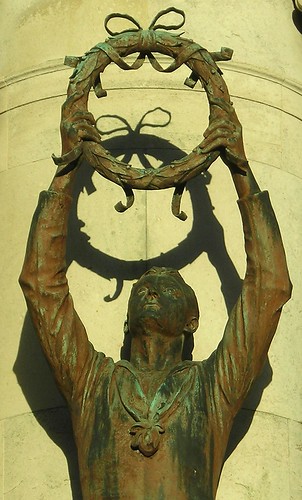 WW2 Monument - Cardiff Life