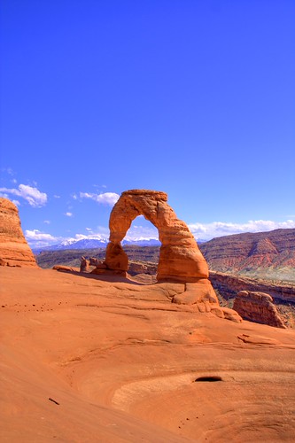 Delicate Arch Straight On Portriat by Scott Ingram Photography