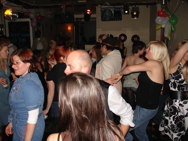 Meningsfuld lide bekræft venligst Hatten Bar | Friday nov 2007 | Dj No More a.k.a. Gino | Flickr
