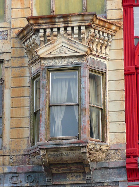 Hopkinsville, KY W.T. Cooper & Co. bay window