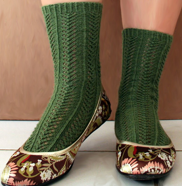 Hedera socks in shoes