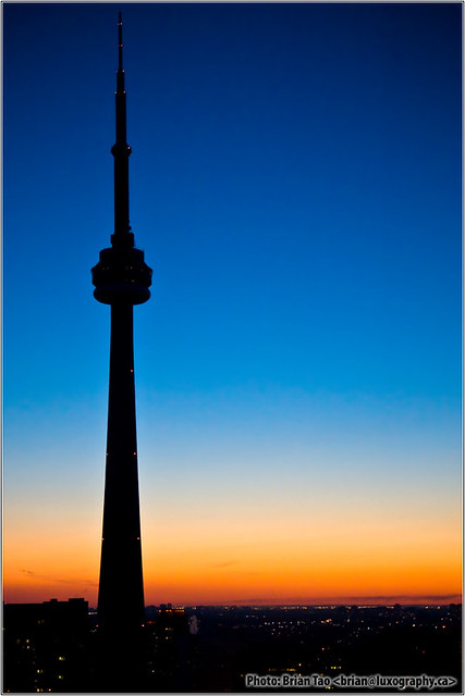 Earth Hour 2008, CN Tower