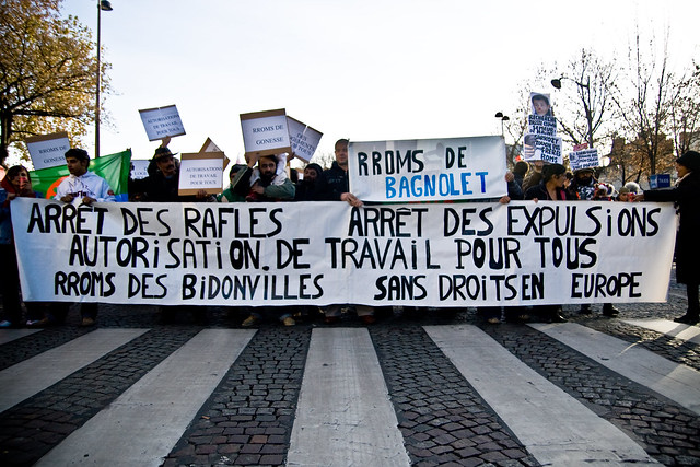 Rom Demonstration (01) - 01Dec07, Paris (France)