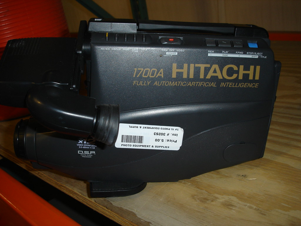 This is a Creative Commons image with the title Hitachi with Artificial Intelligence