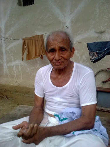 Preparing Tobacco, Mirzapur | by himanshu _shukla
