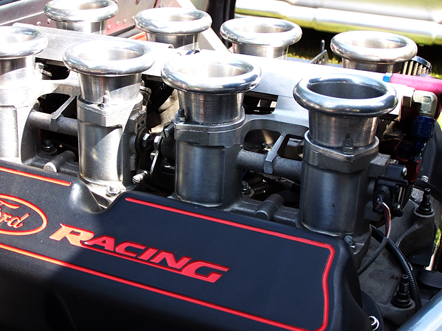 Ford GT 40 engine.jpg