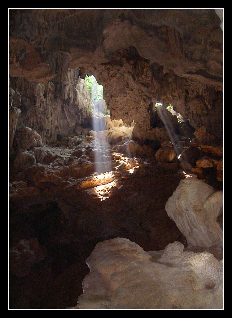 Caves. Halong Bay. by makita ^