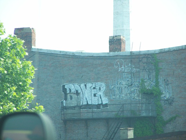 100_0387 graffitti boner