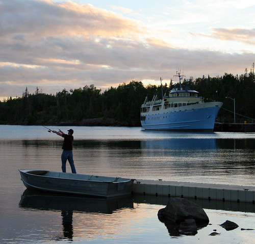 sunset fish ferry harbor boat fishing dock waves michigan shoreline lakesuperior isleroyale isleroyalenationalpark geoffgeorge gsgeorge geoffreygeorge gsgfilms gsgfilmscom