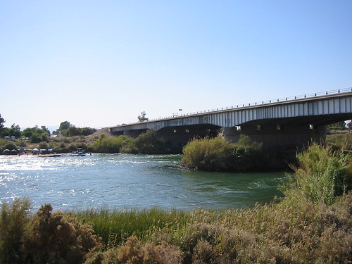 california arizona border colorado river water overpass interstate 10 bridge