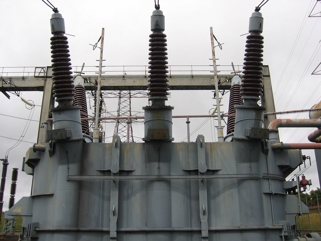 400 kV - 275 kV potenciál transzformátor