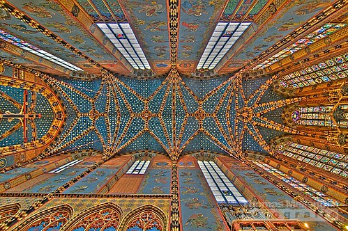 St. Mary's Basilica (Krakow) by gurke