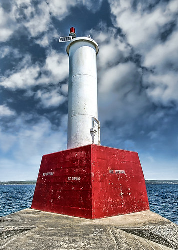 lake clouds pier michigan hdr lucisart petoskey sigma1020mm lightbeacon singleraw