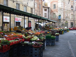 Pisa fresh produce market | by sebrenner