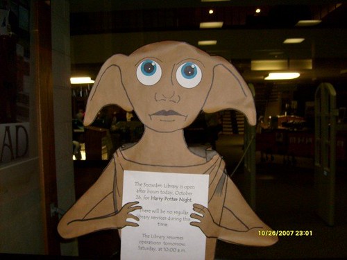 Dobby | This is a paper version of Dobby holding a sign on t… | Flickr