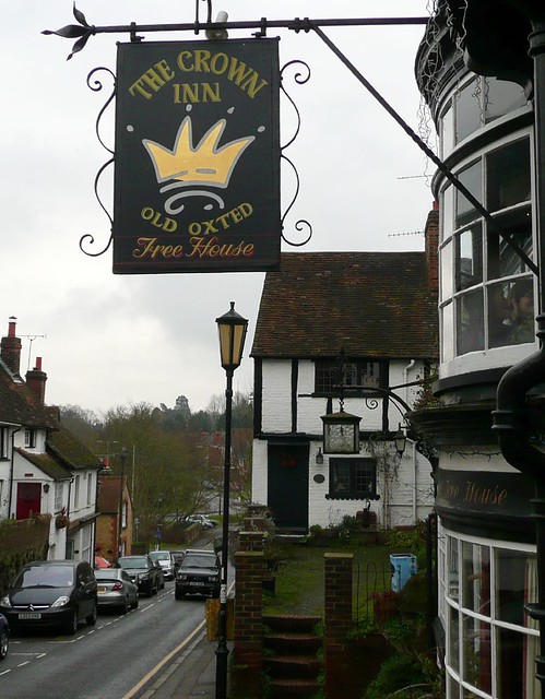 Book 3, Walk 2c, Woldingham to Oxted A pleasant hostelry in Old Oxted, 1 Jan 2008.