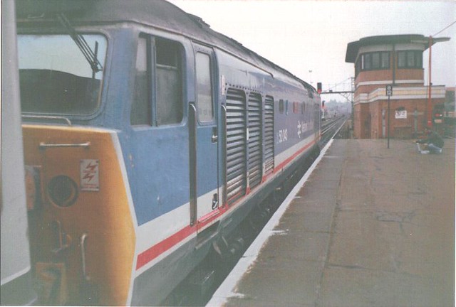 50043 'Eagle' on Waterloo-Exeter service at Woking, 19th November 1988