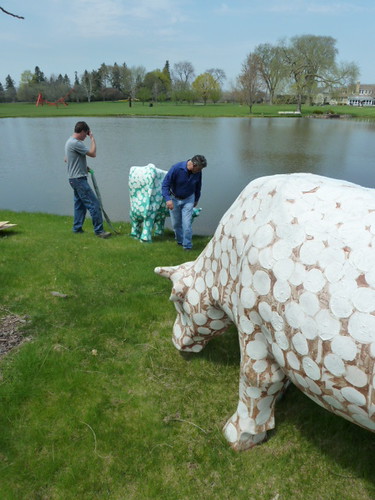 Samuel Buri (Swiss, 1935) Des Vaches: Mo, Ni, Que, 1971 - 1976 Polyester & impregnated fiberglass with paint