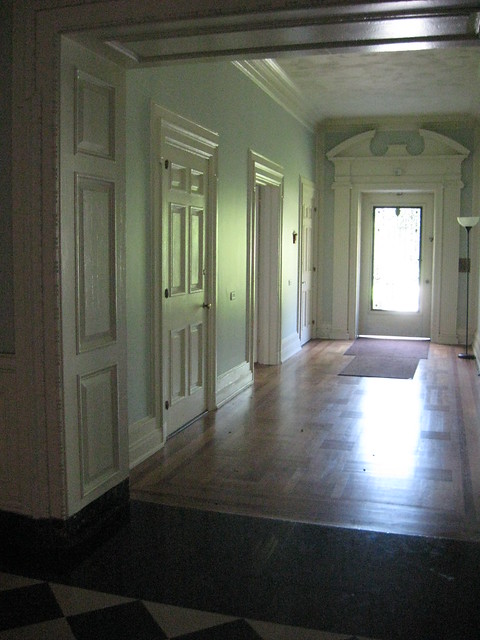 hallway to the guest bedroom