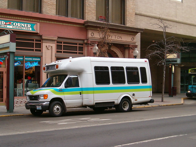 Spokane Transit Authority Cutaway Bus on Route 41