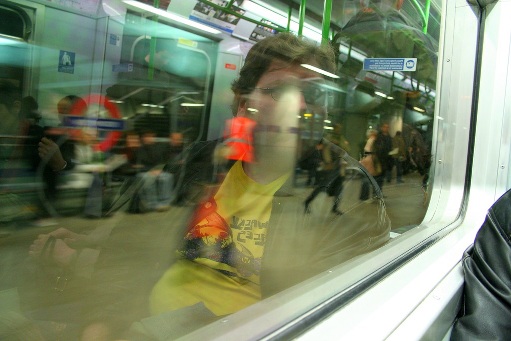 Tube Train Window Looking out of the tube train window | Eastbound District Li… | Flickr
