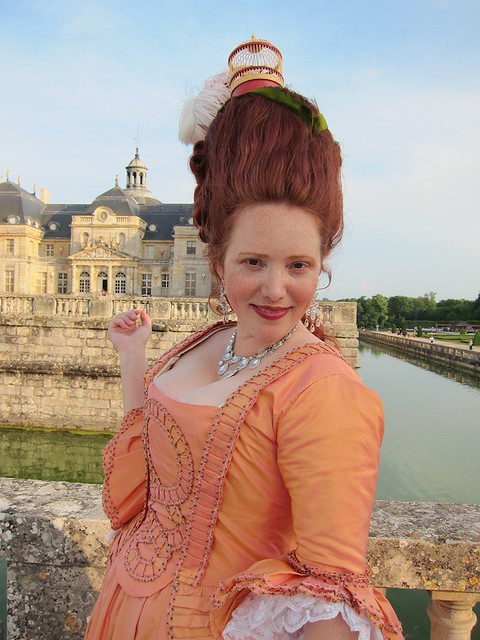 Kendra in front of the chateau