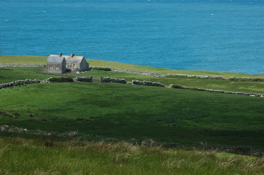 Seaside Cottage | Cottage along the shore north off the Clif… | Flickr