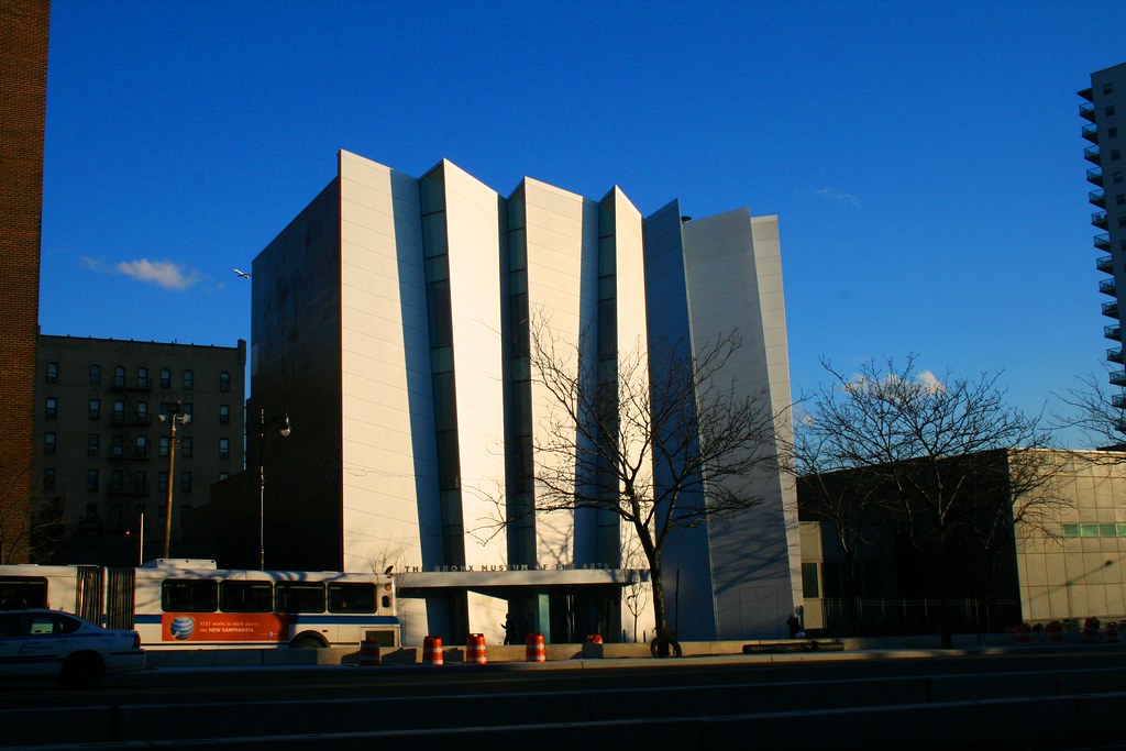 BRONX_MUSEUM new building at the Bronx Museum NYCmiri
