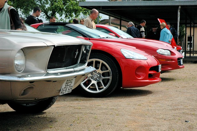 Mustang et Corvette