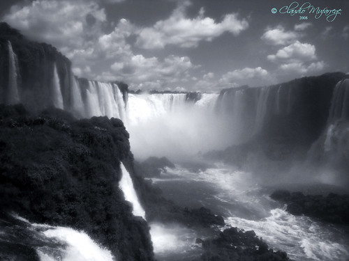 Cataratas del Iguazú 023 / Iguassu Falls 023 by Claudio.Ar