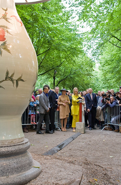 Prinses Máxima opent Den Haag Sculptuur 2011