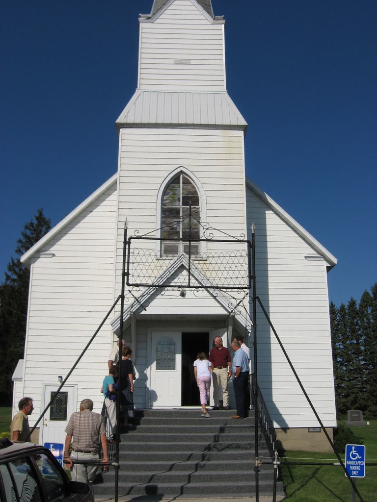 West Lake Johanna Lutheran Church | Dee Pix | Flickr