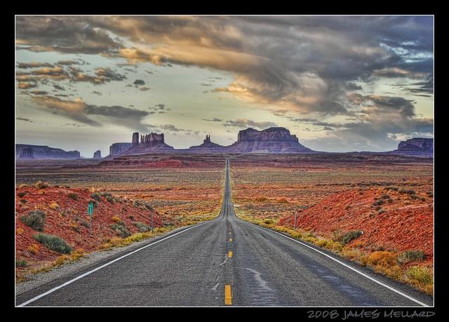 Road Into Monument Valley