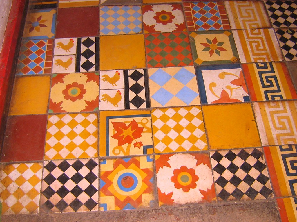 Ciudadanía Natura roble detalle de piso viejo almacén con baldosas guachas, antigu… | Flickr