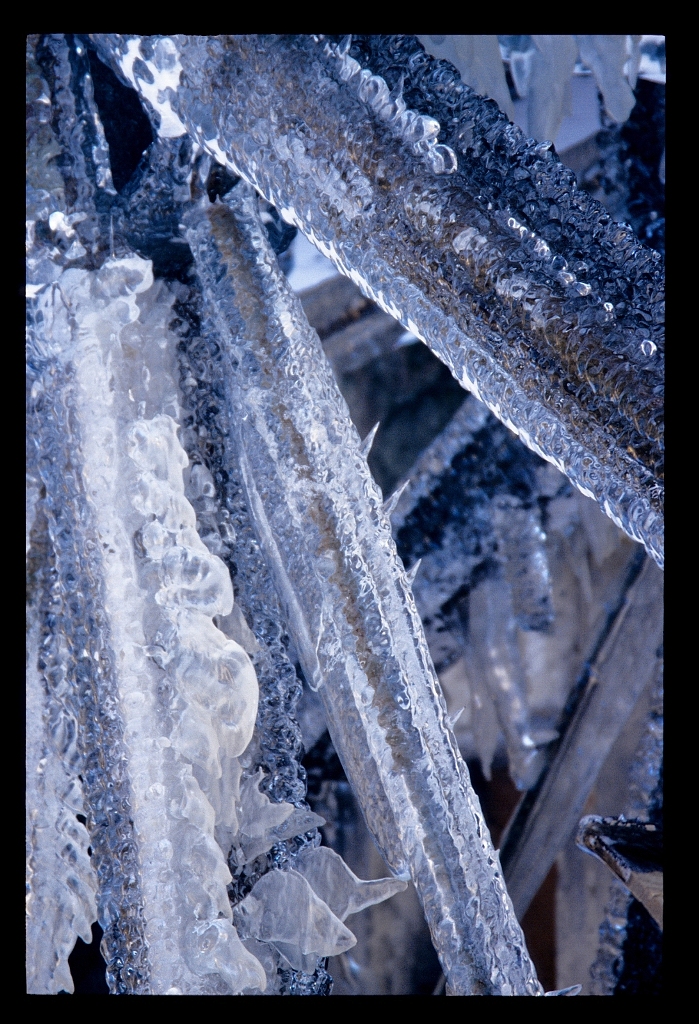 Iced up water wheel by Eastern Traveller