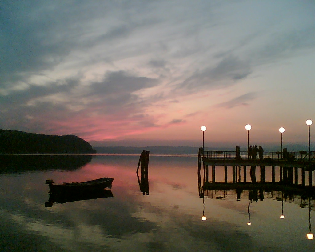tramonto sul lago di Bracciano