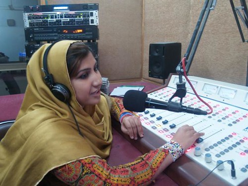 Pakistan's Pioneering Women Journalists: Freshta Shikhany