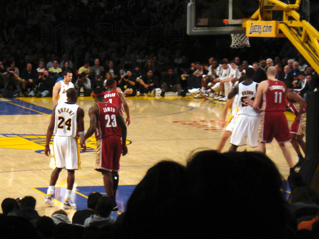 Kobe & LeBron - Lakers v. Cavs - January 27, 2008 - Jack Nealy - Flickr